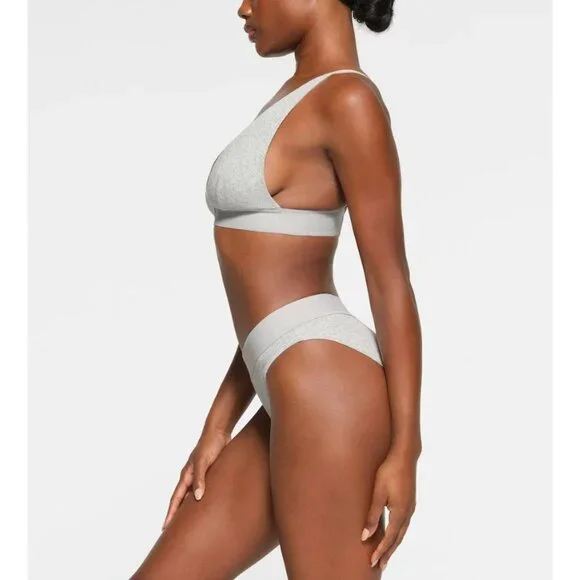 SKIMS Cotton Rib Plunge Bralette Oatmeal Heather Size Medium NWT - Picture 2 of 8